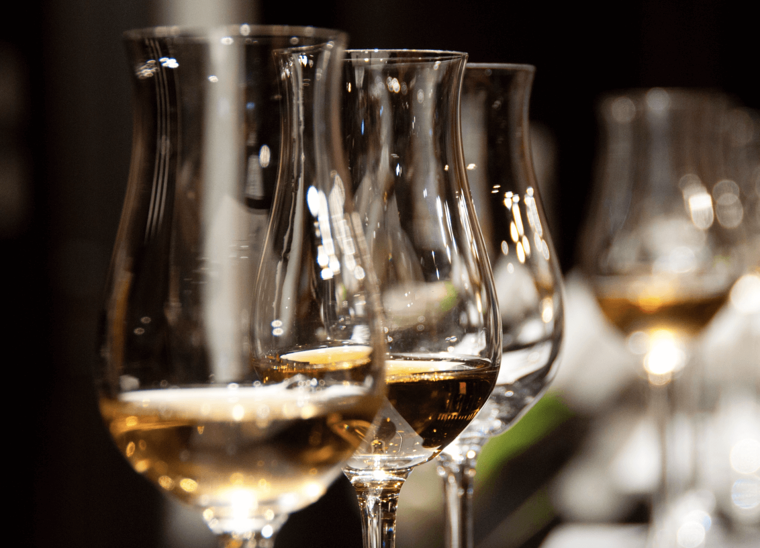 How to Serve Dessert Wine To Chill, or Not to Chill? Choice Wineries
