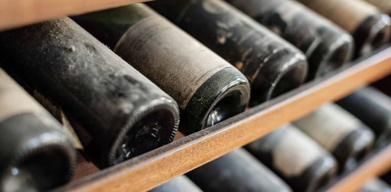 Should Merlot Be Served Chilled? How to Properly Serve & Store
